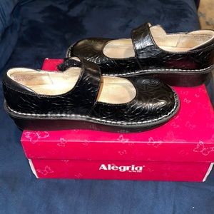 Alegria With Strap